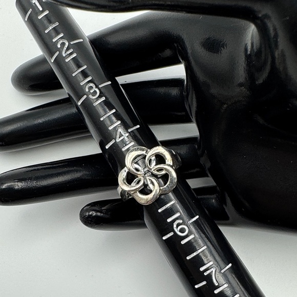 Sterling Silver Flower Ring - Picture 7 of 10